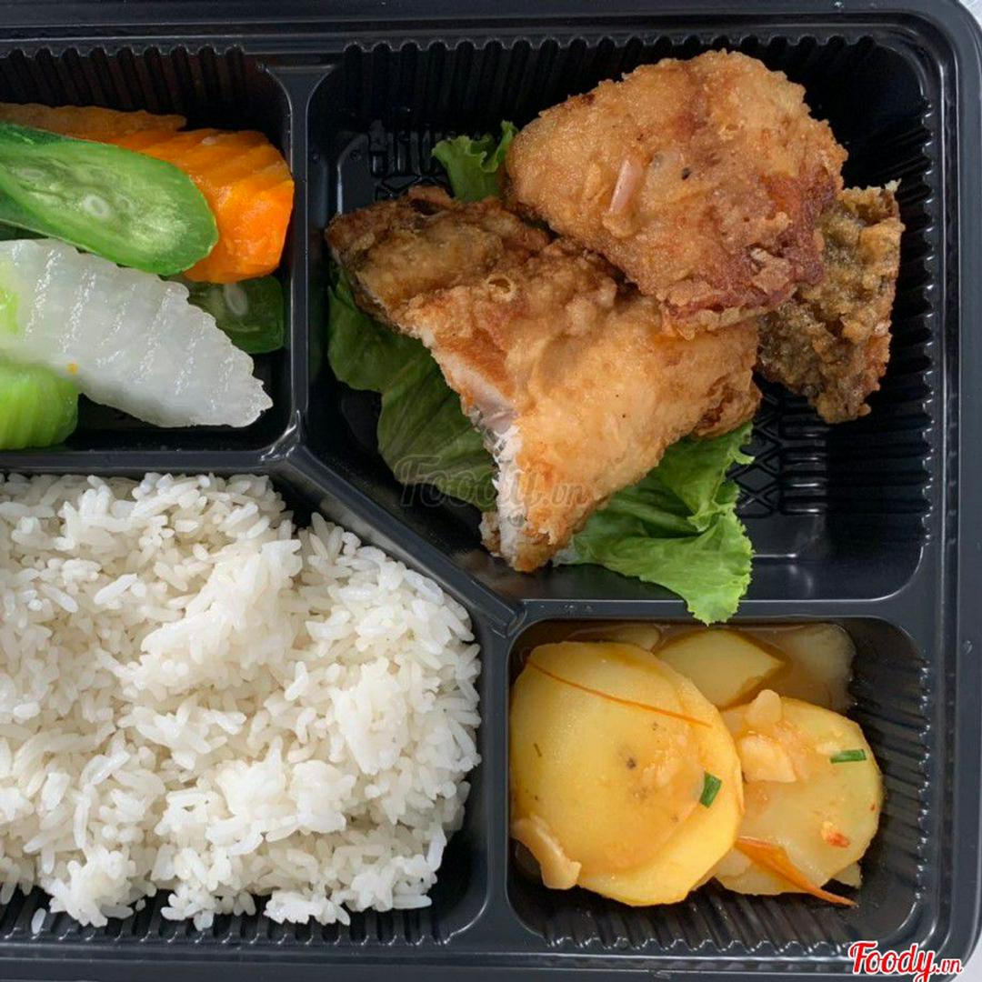 com-ca-ran-gion-ca-chien-xu