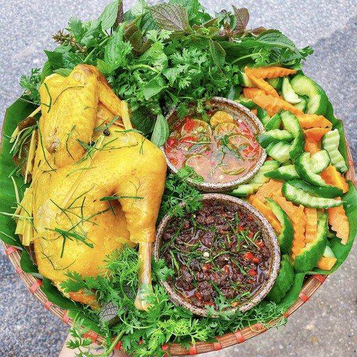 ga-u-muoi-hoa-tieu-nua-con-kem-1-pessi