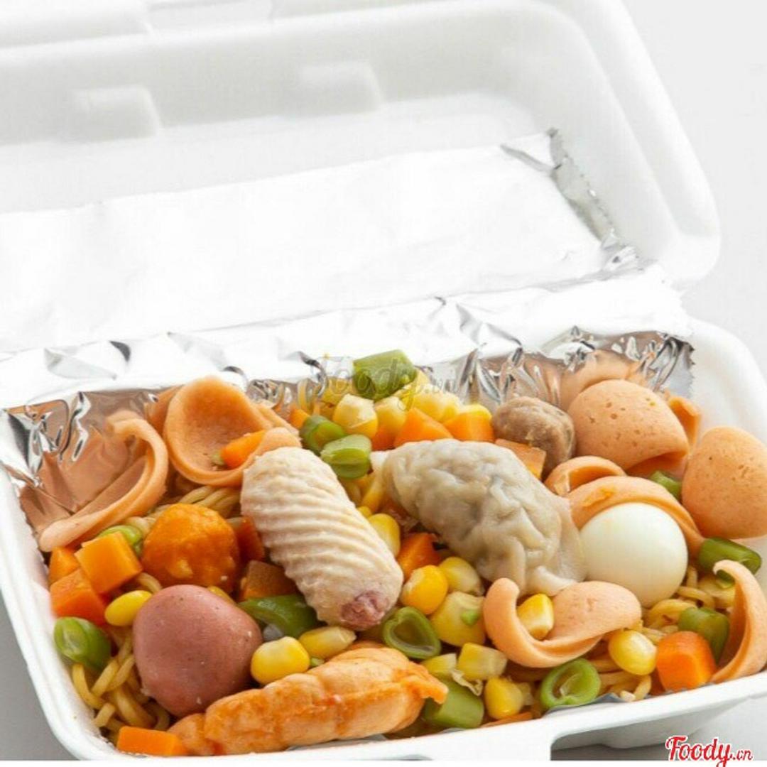 combo-6-mi-tron-thap-cam-nhieu-mi-3-nuoc-7up