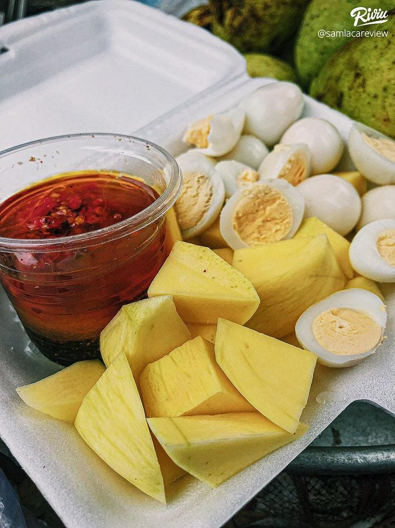 xoai-trung-cut-cham-sot-sa-te-ly-lon