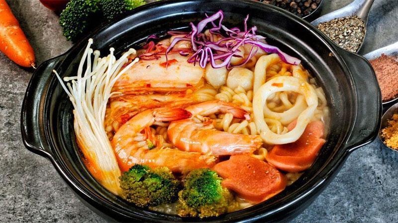 2 Mỳ cay hải sản + 2 Trà tắc