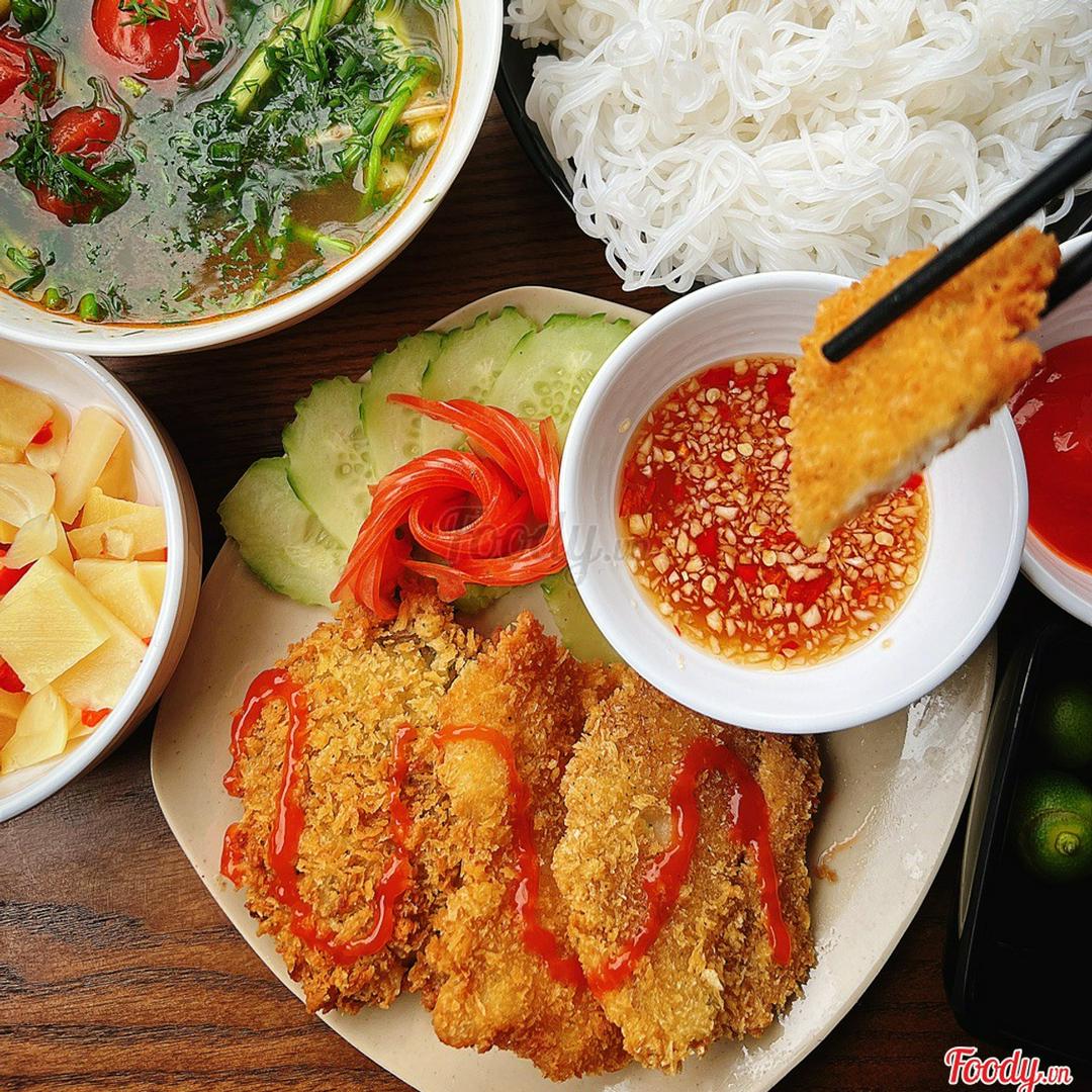 bun-ca-cham-chien-xu