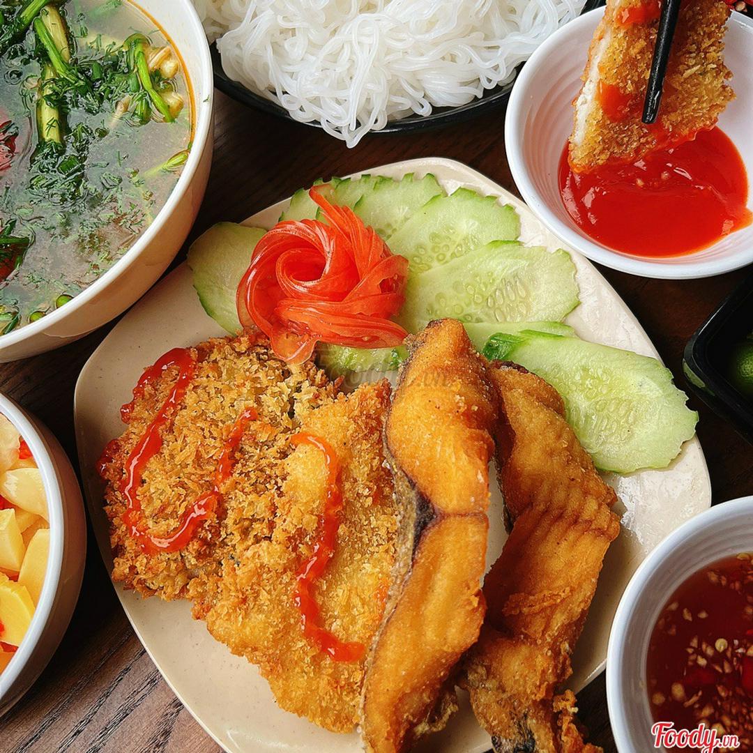 bun-ca-cham-gion-ca-chien-xu