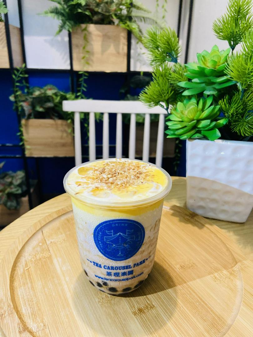 tra-sua-kem-trung-dua-nuong