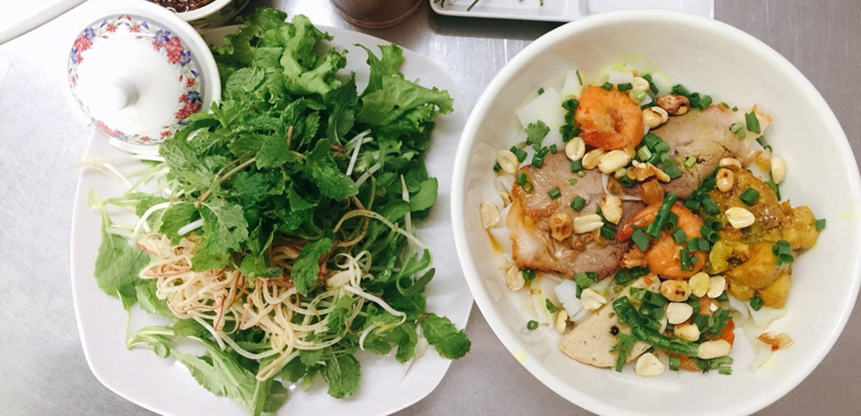 mi-quang-thuy-uong-so-1