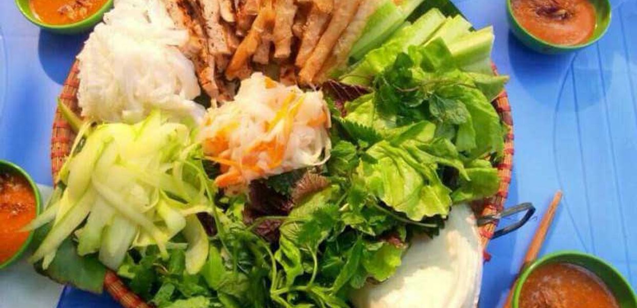 nem-nuong-nha-trang-co-hon-chua-lang