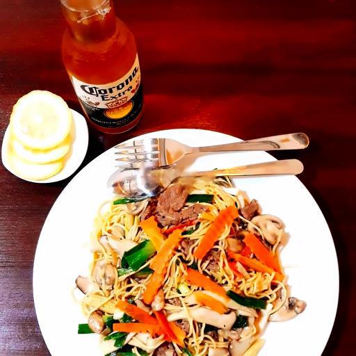 beef-mix-mushroom-fried-noodles