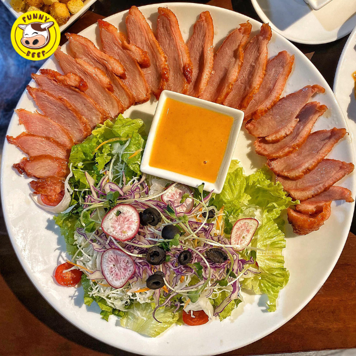 salad-luon-ngong-nga-xong-khoi-smoked-goose-salad