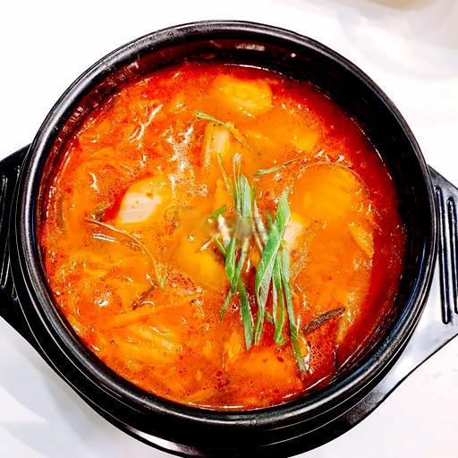 canh-kim-chi-thit-bo-kem-com