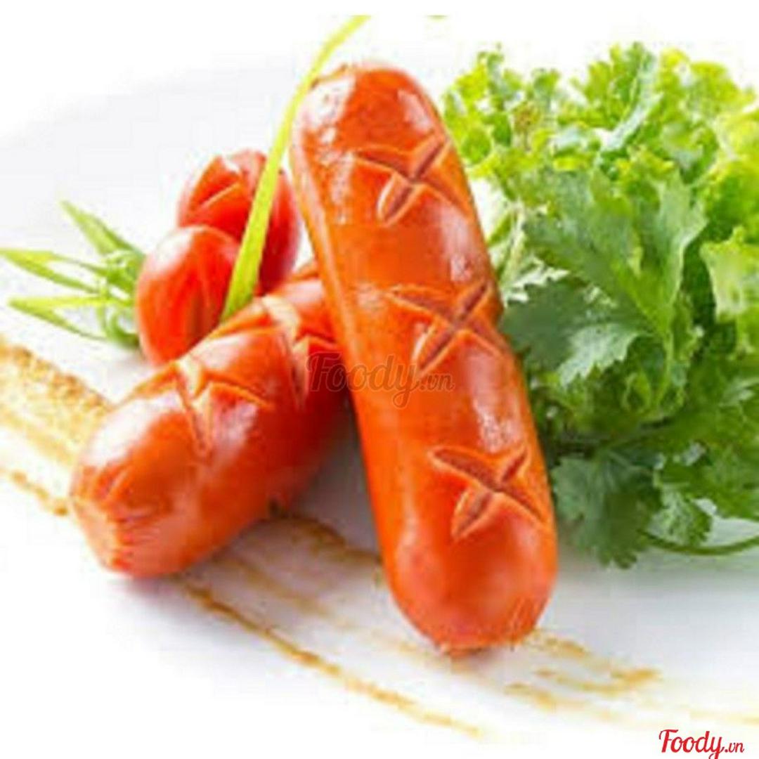 xuc-xich-sieu-ngon-1-cay