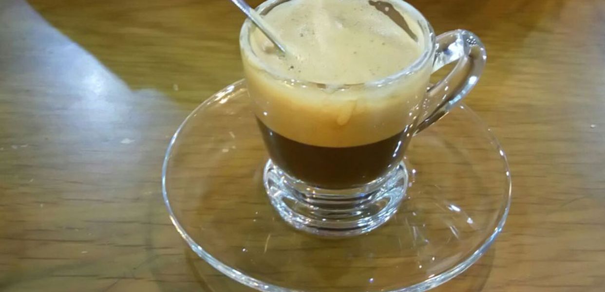 me-trang-cafe-chung-cu-pham-viet-chanh