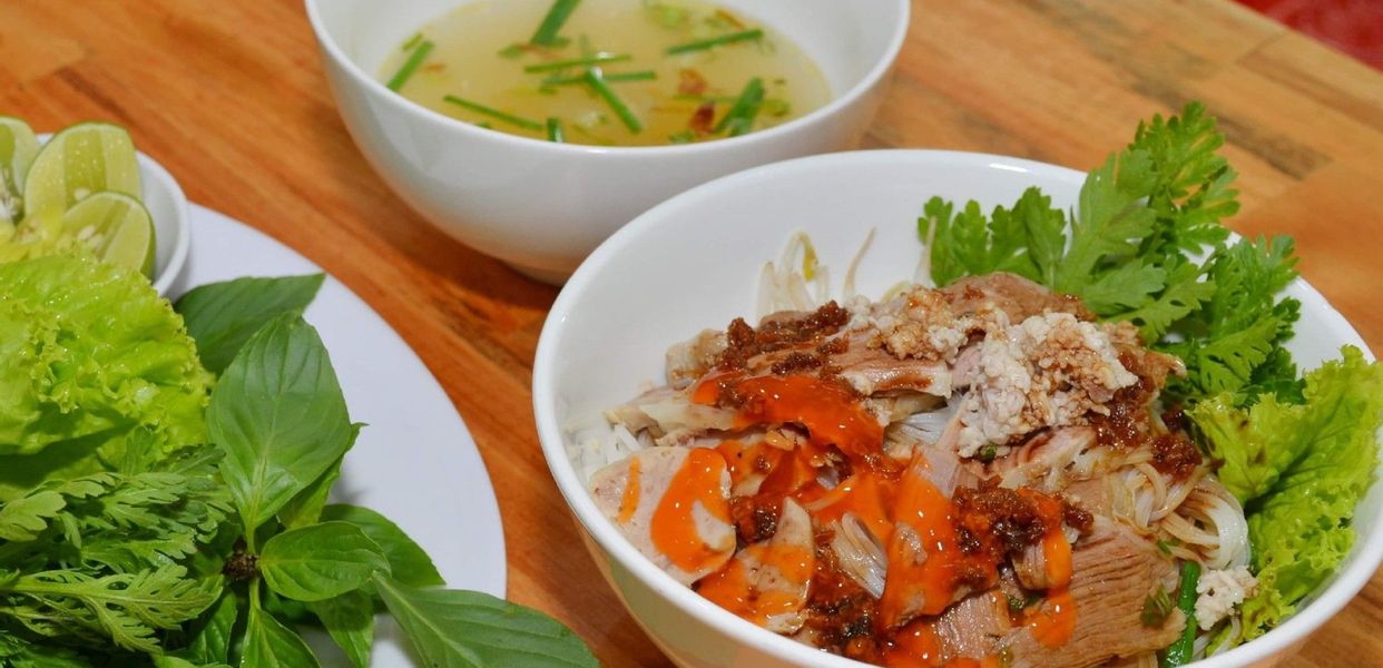 cuong-phat-hu-tieu-mi-le-van-tho