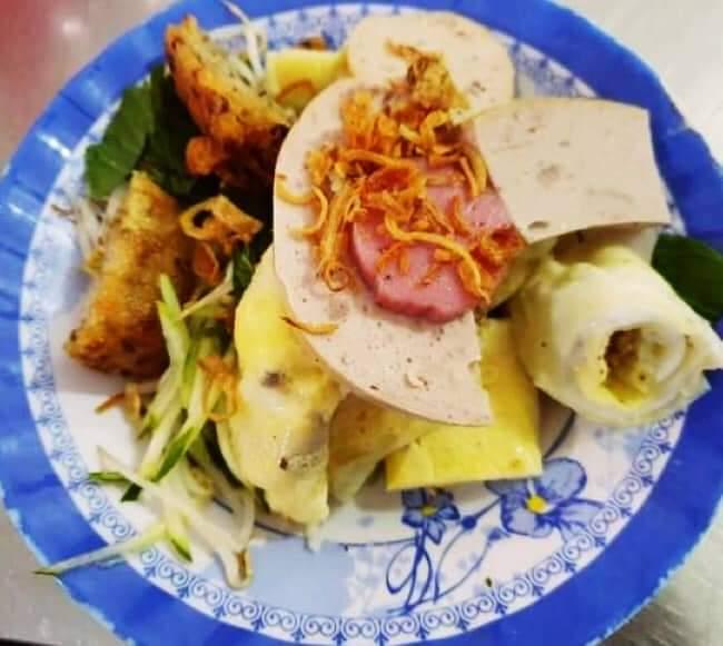 banh-cuon-ac-biet-2-trung