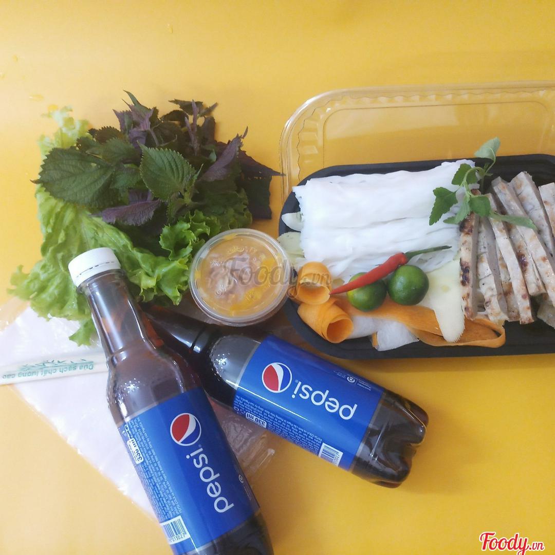 2-nem-nuong-nha-trang-2-pepsi