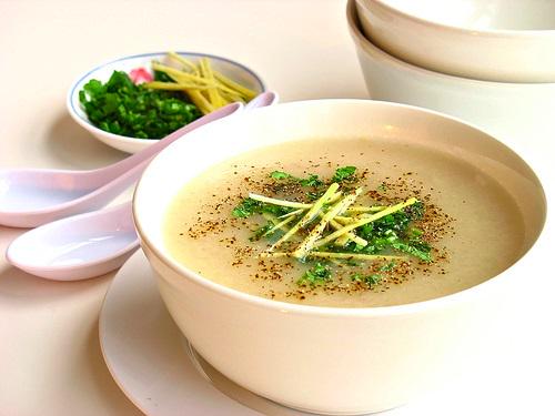 chao-hanh-ngo-gung-tieu