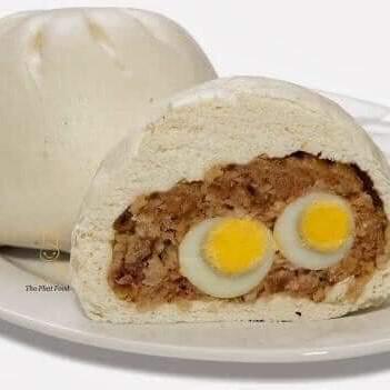 banh-bao-2-trung-cut