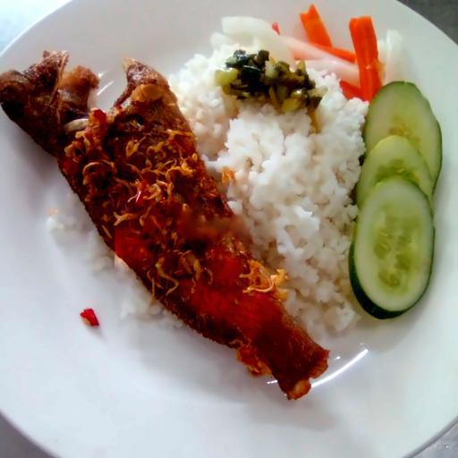 com-ca-huong-chien-xa-ot