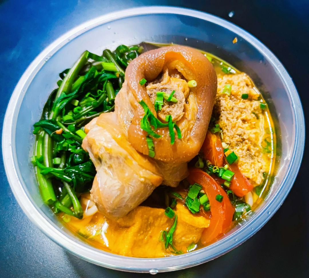 canh-bun-cua-gio-heo-nac