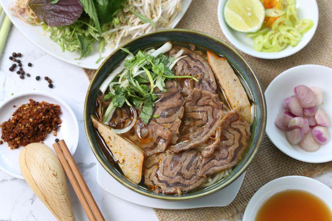 bun-bo-gia-truyen-khoi-thit-cha