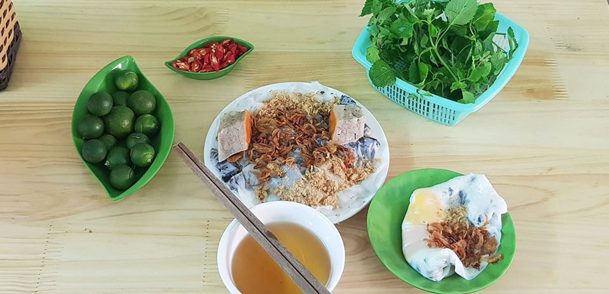 banh-cuon-nong-101-ba-trieu-trieu-viet-vuong