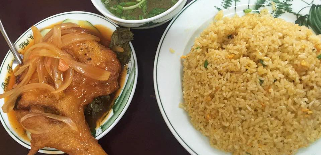 thien-truong-pho-co-com-ga-xoi-mam-o-xuan-hop