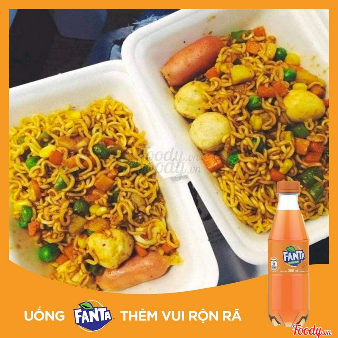 mi-indomie-ac-biet-pho-mai-tan-chay