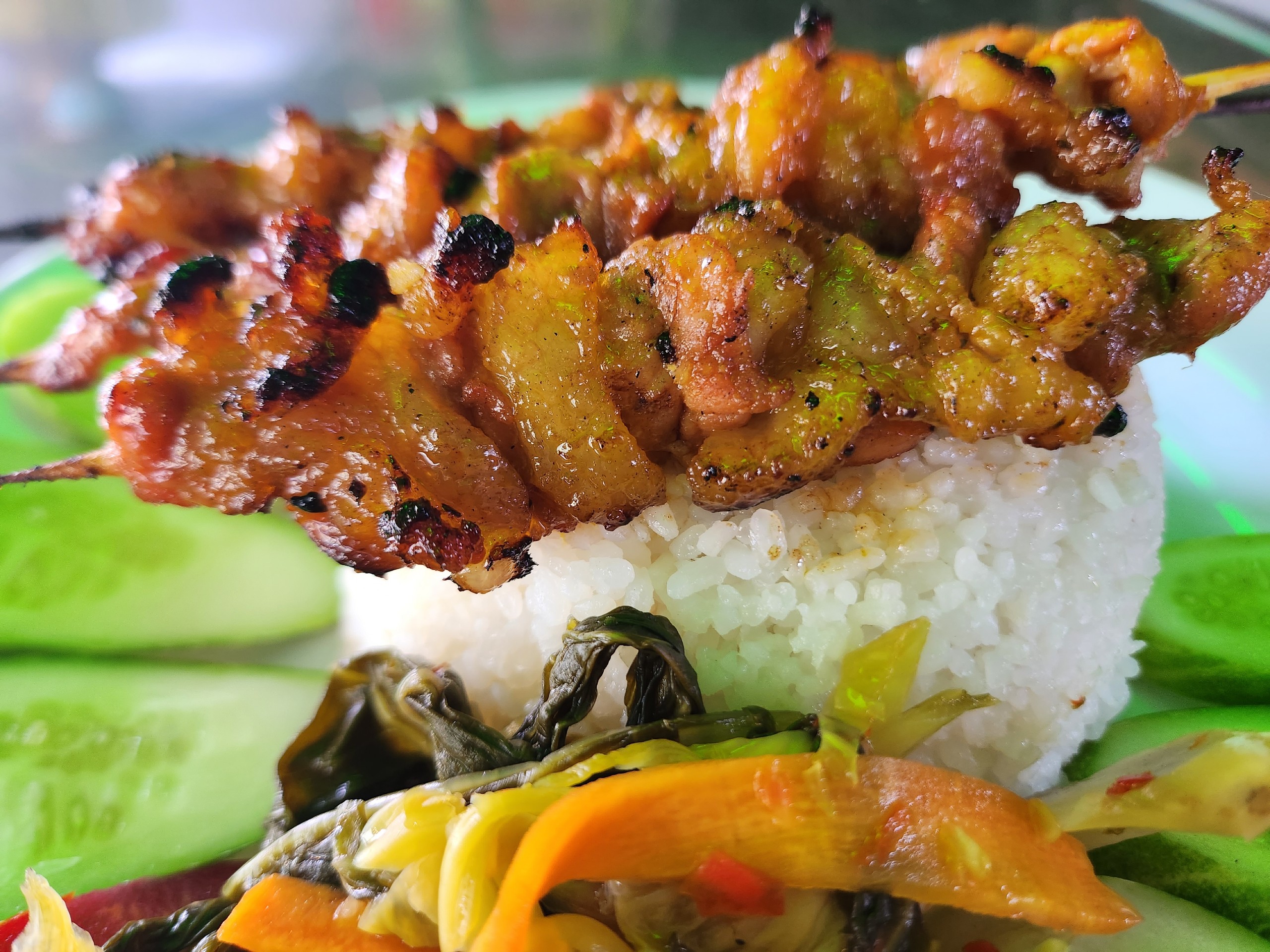 com-tam-thit-nuong-xien-que