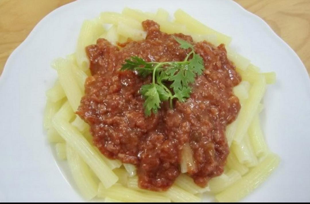 nui-xao-bo-bam-sot-ca-chua