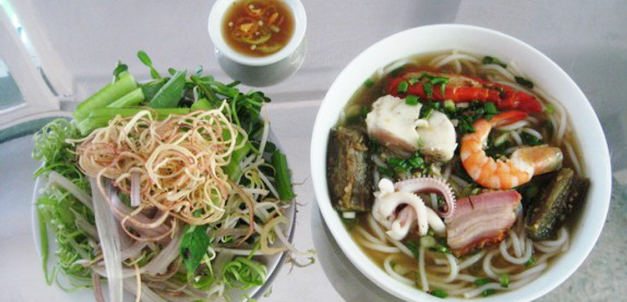 thao-van-bun-mam-banh-canh-cua-mai-thi-luu