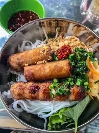 banh-hoi-nem-nuong-cha-gio