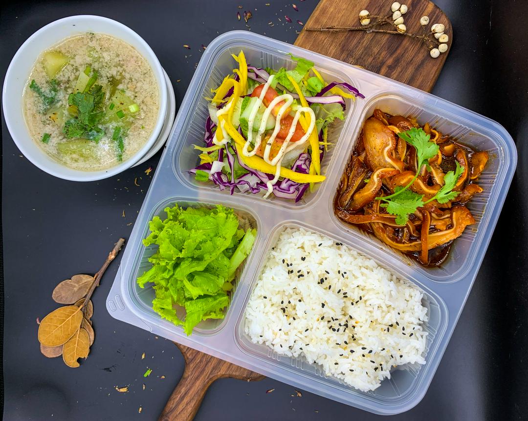 com-pha-lau-khia-nuoc-dua