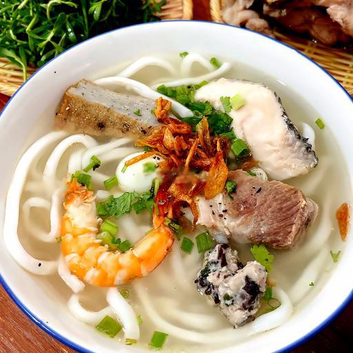 banh-canh-thap-cam