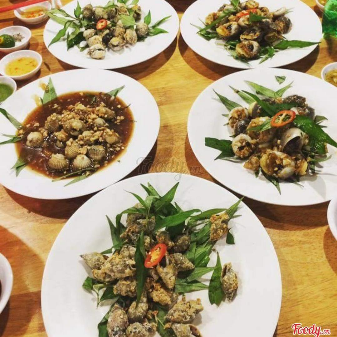 oc-sua-nuong-mo-hanh-so-veo-nuong-nuoc-mam-ca-na-xao-toi-02-coca-cola-chai