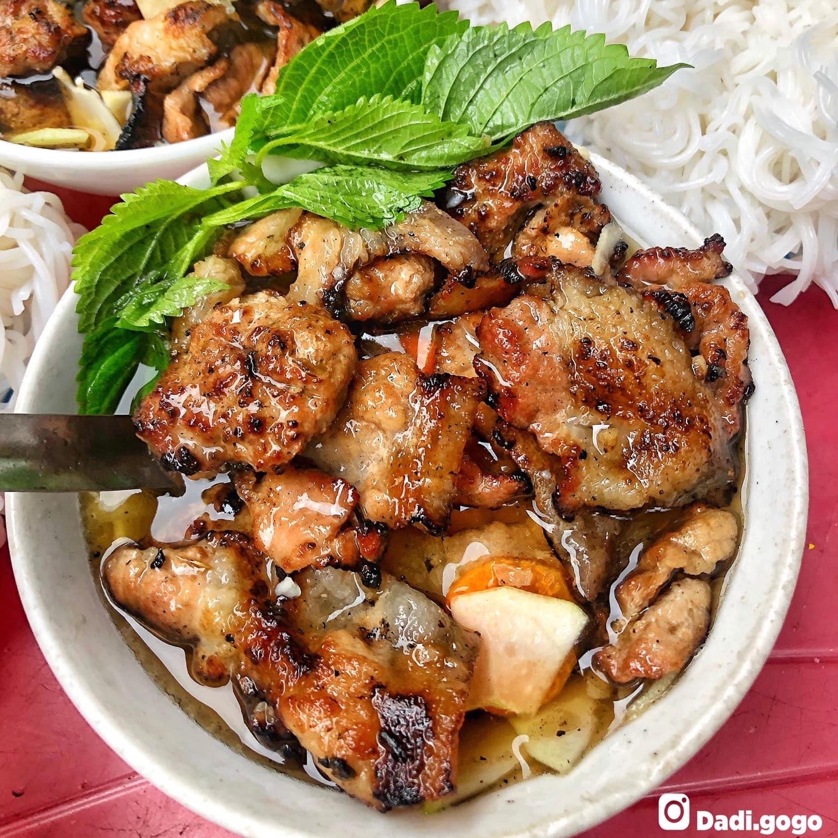 bun-cha-chi-lay-ba-roi-nuong