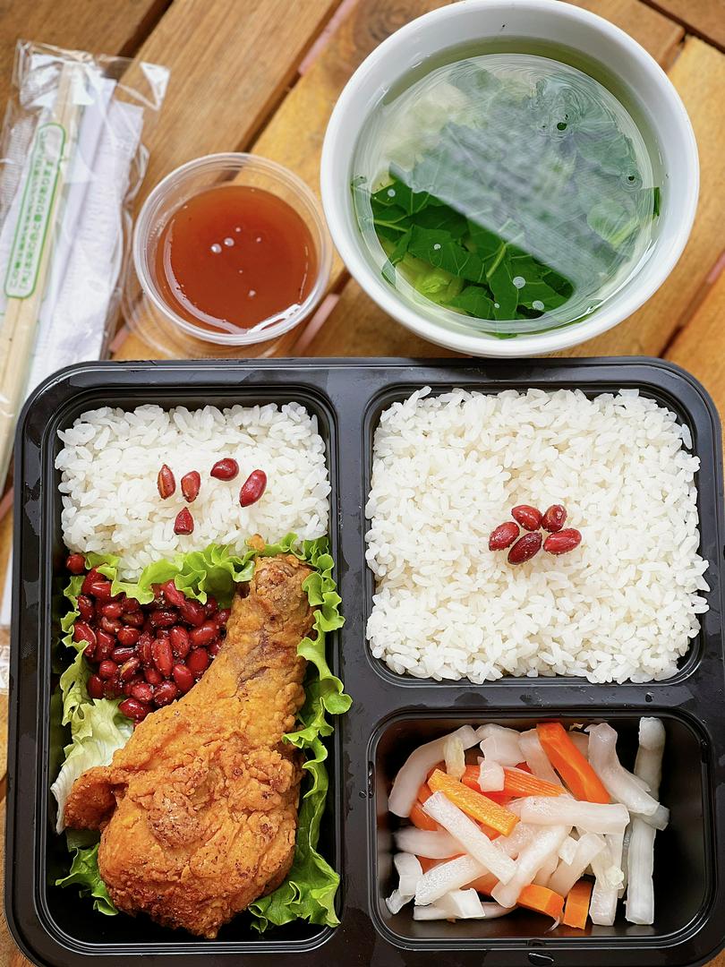 com-ui-ga-chien-gion-cham-tuong-ot-tuong-ca