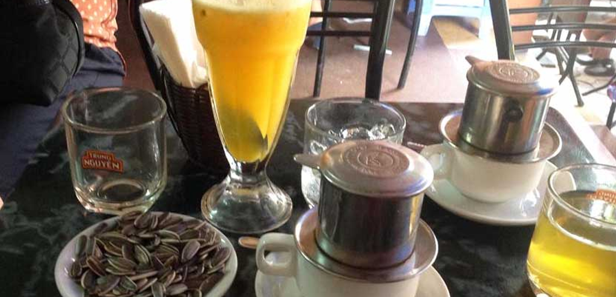 hung-xom-cafe