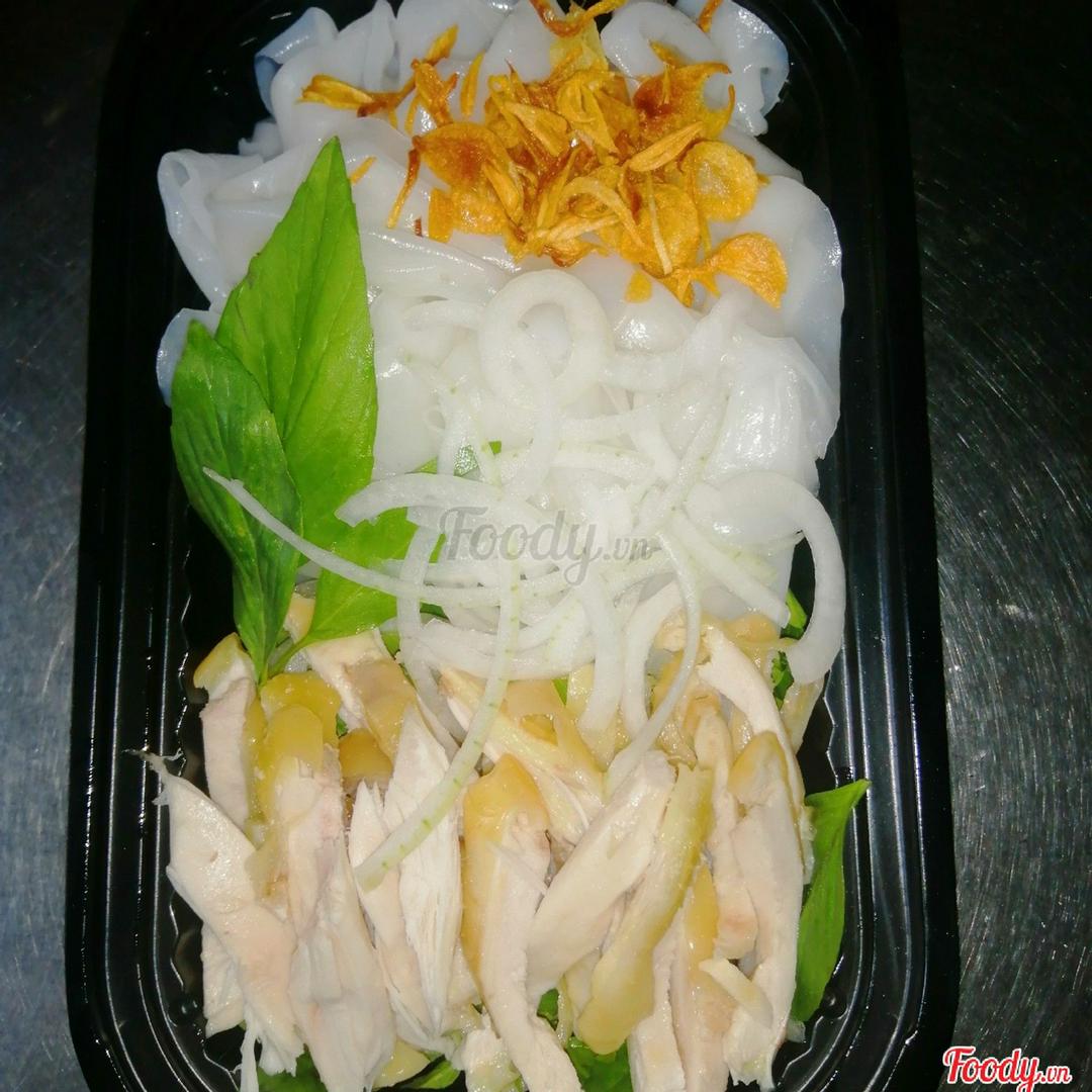 banh-uot-thit-long-me-ga