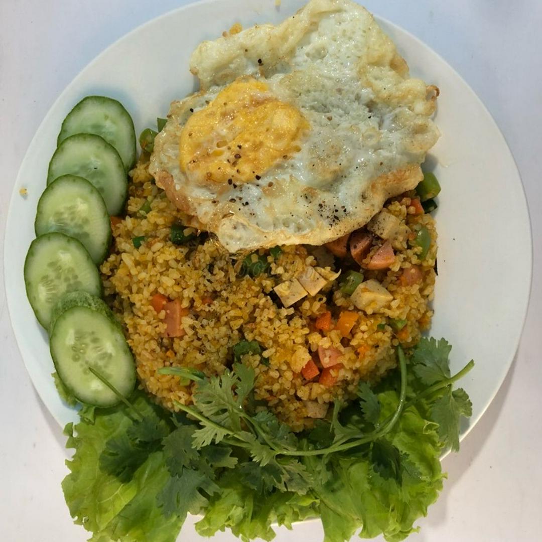 com-chien-trung-op-la