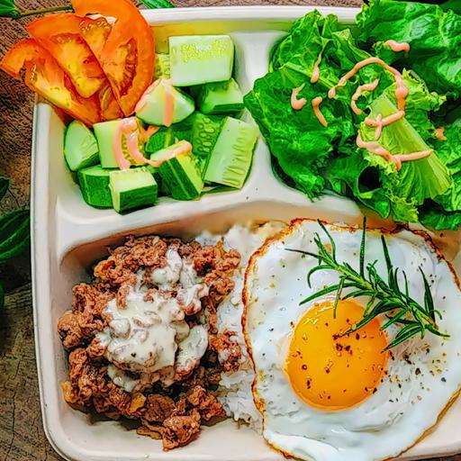 com-bo-salad-sot-pho-mai-op-la