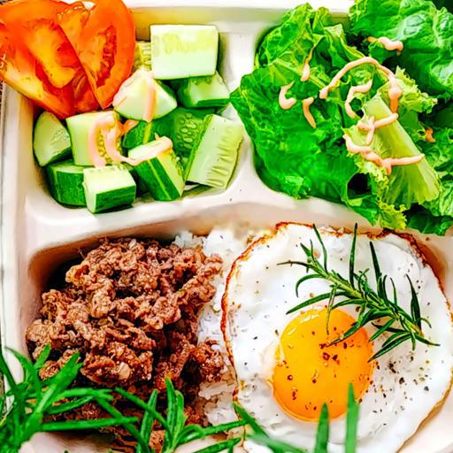 com-bo-salad-sot-tieu-op-la