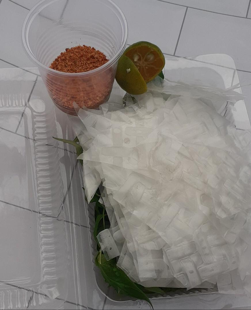 banh-trang-cham-muoi-tac