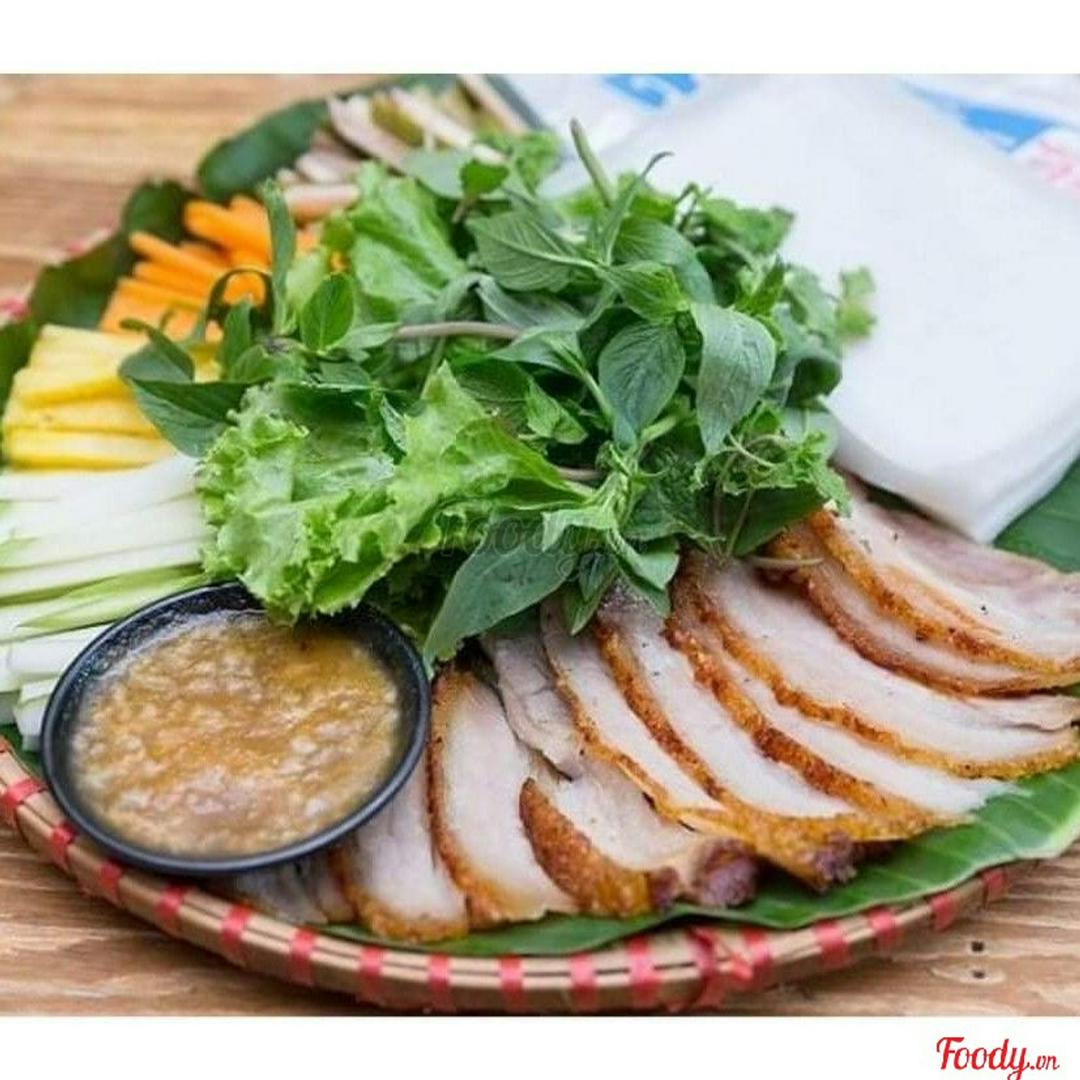 banh-trang-cuon-thit-heo-luoc