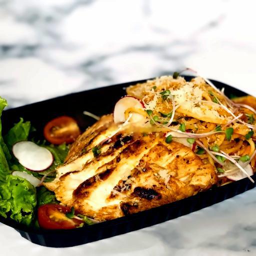 chicken-mushroom-spaghetti-sot-ca-chua