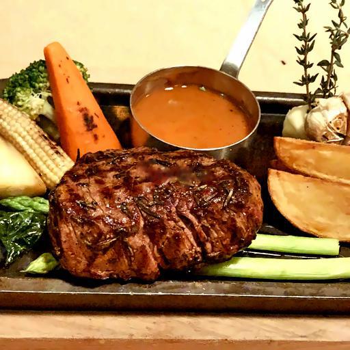 65-grilled-black-angus-beef-tenderloin