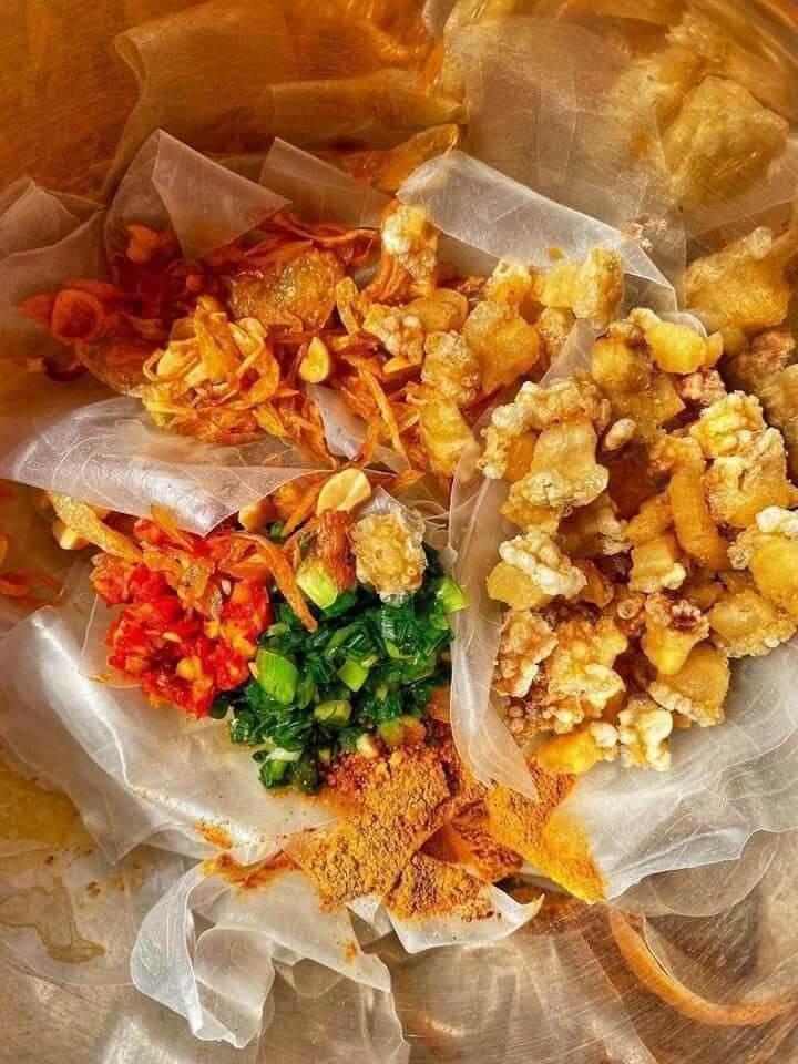 banh-trang-me-cham-bo-trung-cut-top-mo