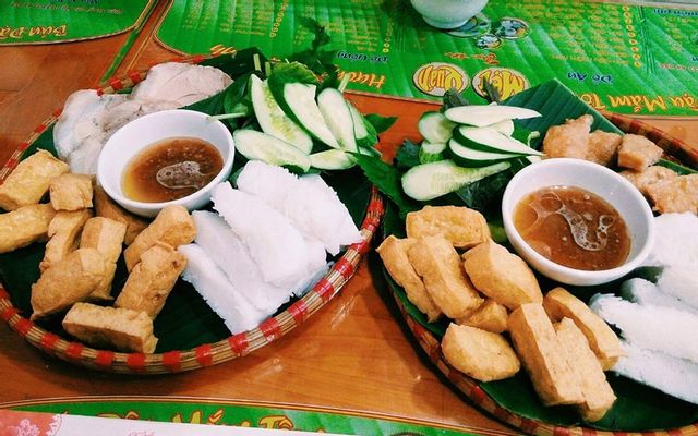 met-quan-bun-au-mam-tom-nguyen-van-qua