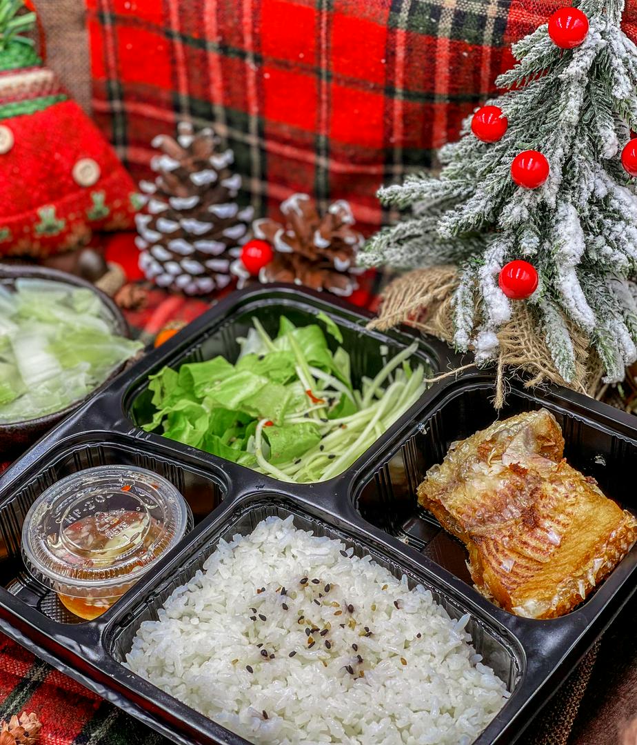 com-ca-dieu-hong-chien-goi-xoai