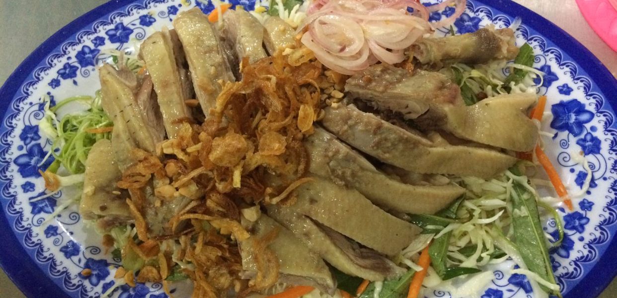 Nguyệt-Nga---Vịt-Quay-Móc-Mật---Trung-Kính