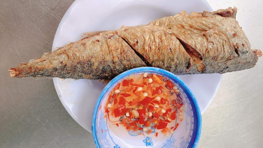 com-ca-nuc-chien-gion