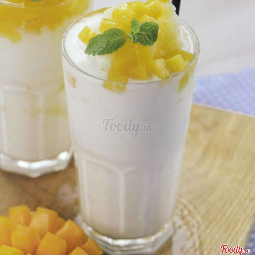 mango-voi-sua-chua